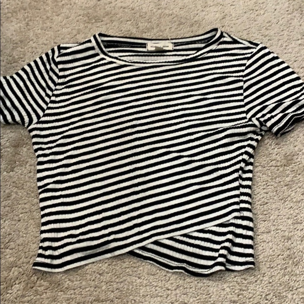Stripe Front Cross Over Crop Top